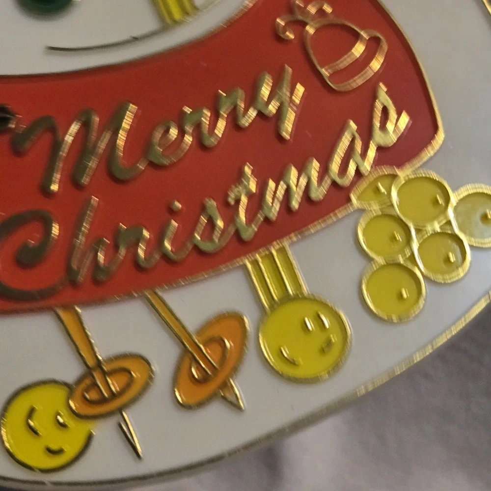 VTG‎ Snowman Suncatcher Christmas Plastic Stained Glass Skis Merry Christmas